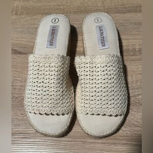 Crochet knit beige strap espadrille platform sandals Womens size 8 cream shoes